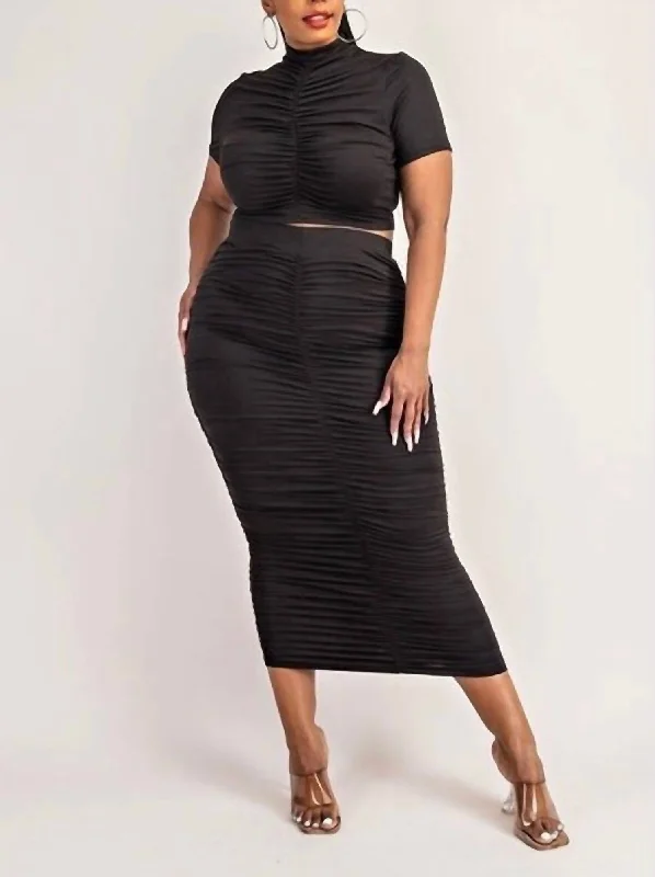 Two Piece Short Sleeve Ruched Top And Skirt Set In Black